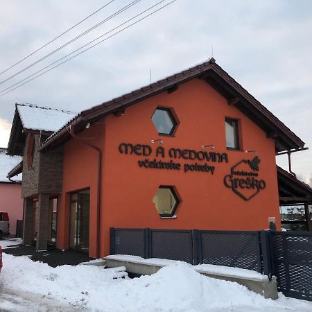 Ubytovanie Vcelarstvo Gresko Liptovský Mikuláš エクステリア 写真