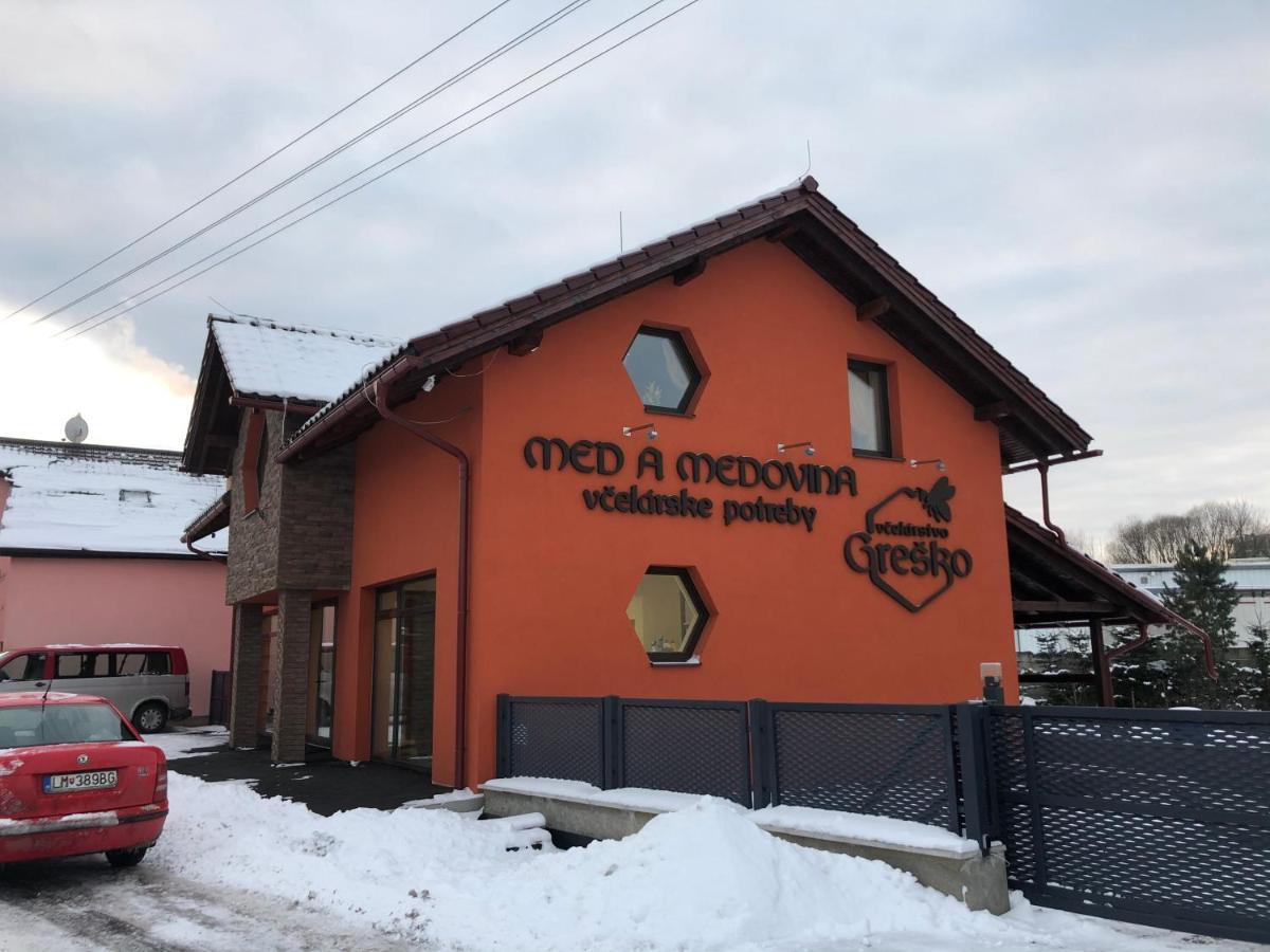 Ubytovanie Vcelarstvo Gresko Liptovský Mikuláš エクステリア 写真